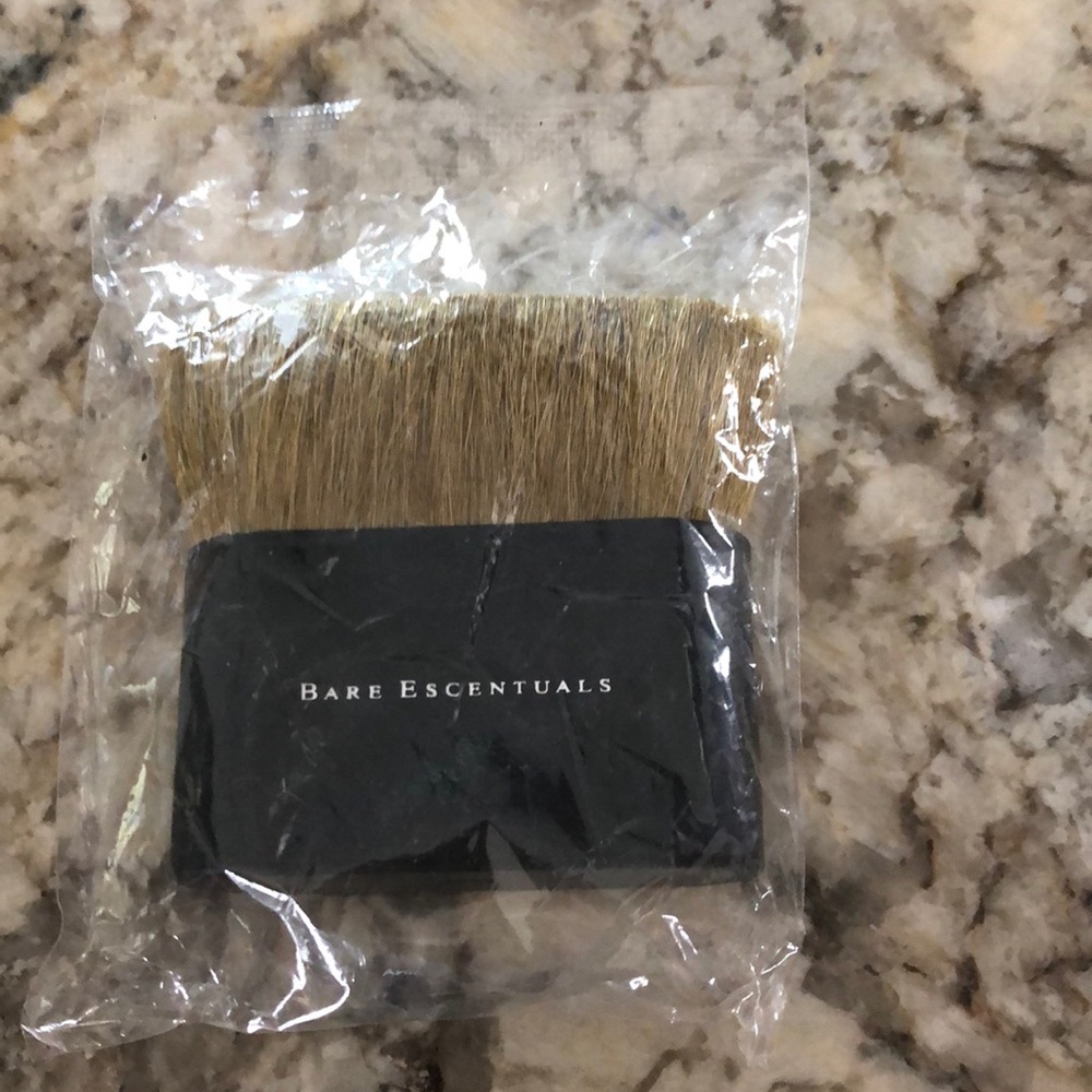 💞 bare escentuals Flawless Body Brush self tanner